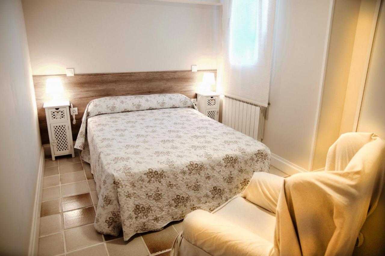 Apartamentos Individuales Con Piscina Galapagar Eksteriør billede
